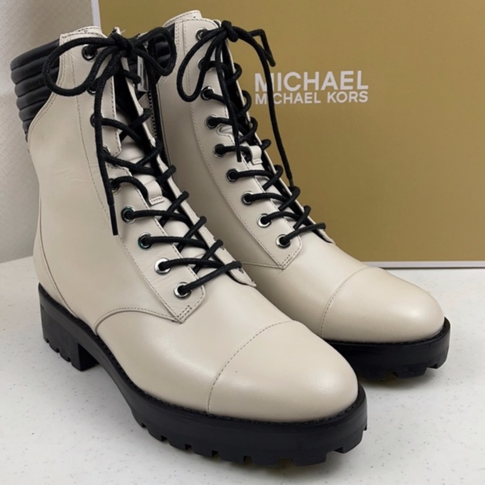 Michael Kors Leather Bastian Ankle Boot Lt Cream Sz 7 New with box